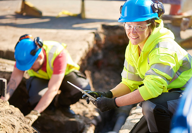 Mobile device management for field services