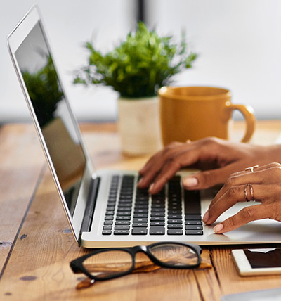 Easy configuration with Apple Business Manager